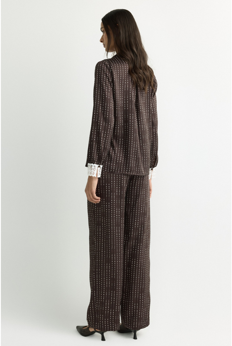 Blouse met stippen