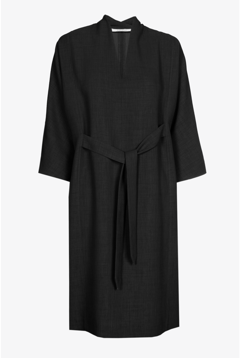 Robe en crêpe à nouer