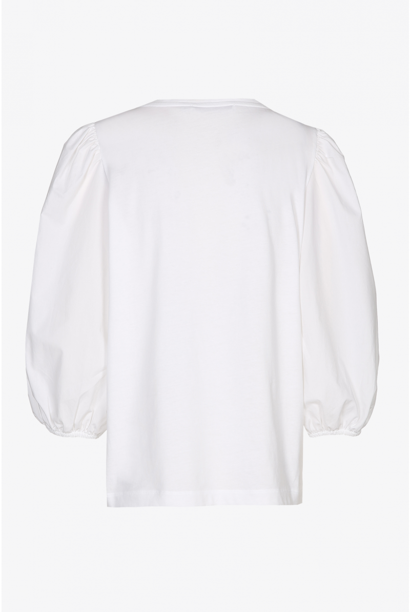 White T-shirt with puff sleeves