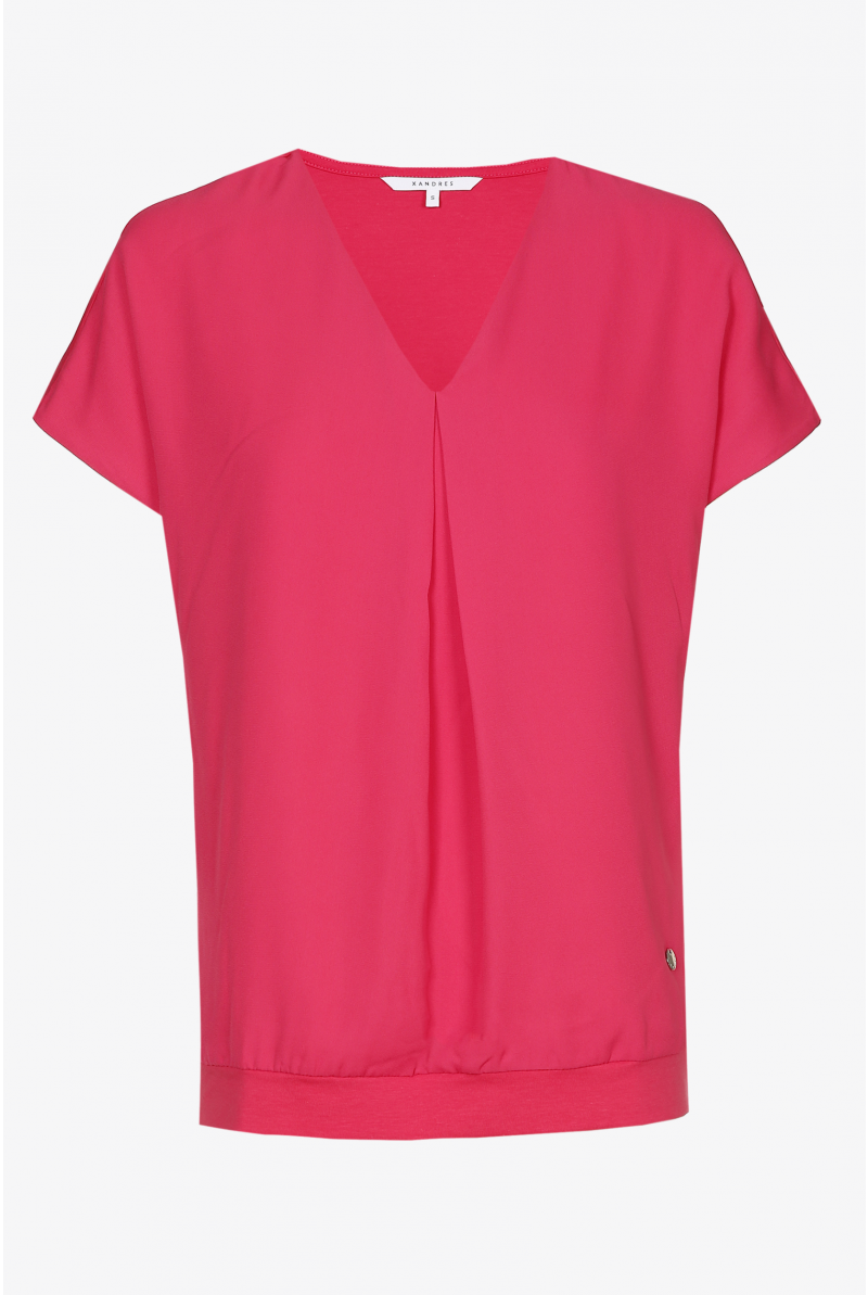 Pink top with short sleeves