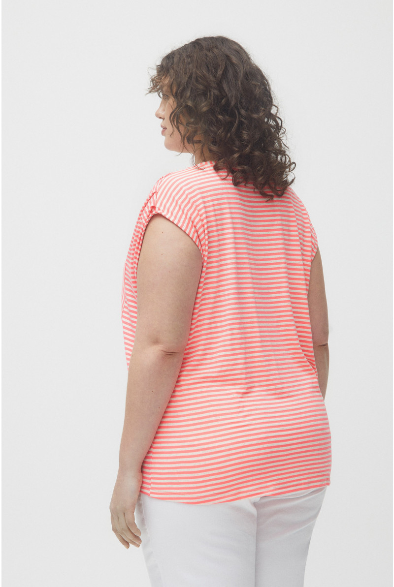 Sleeveless top with pink stripes