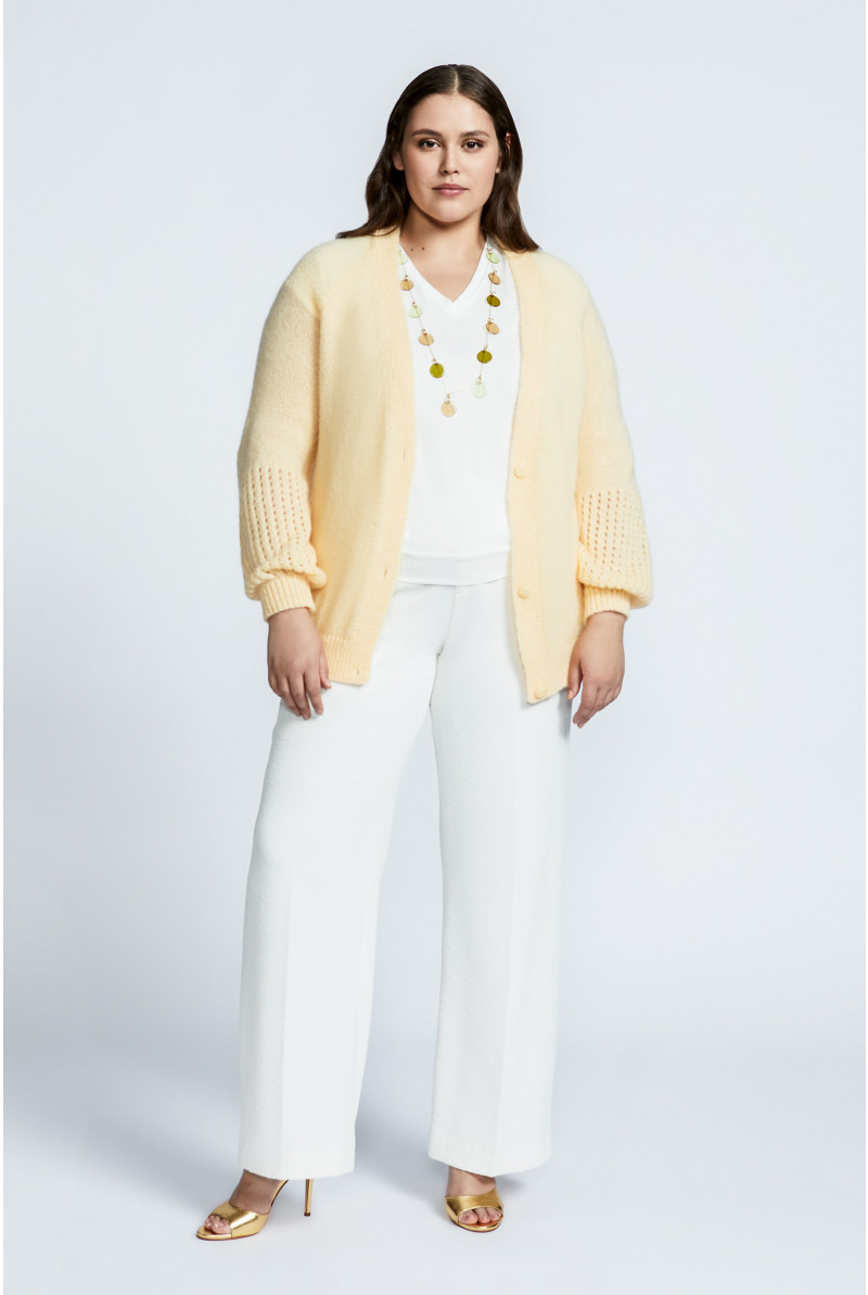 Long gilet with buttons