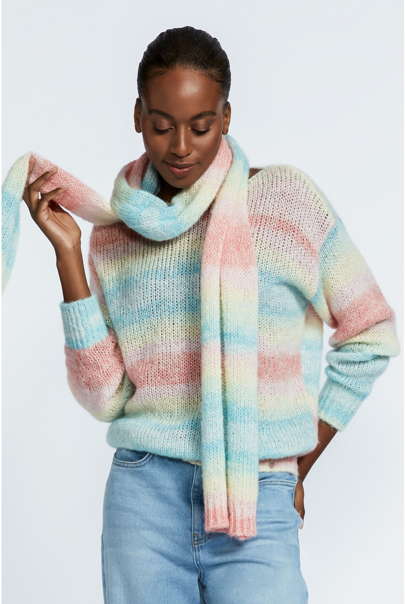 Wool blend jumper with round neck
