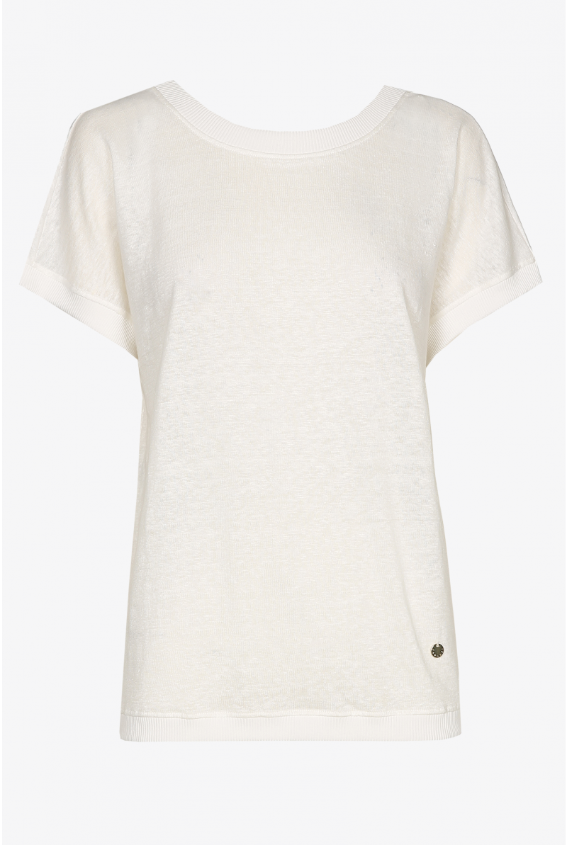 T-shirt with cut-out back