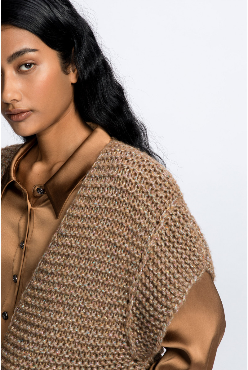 Gilet tricoté sans manches