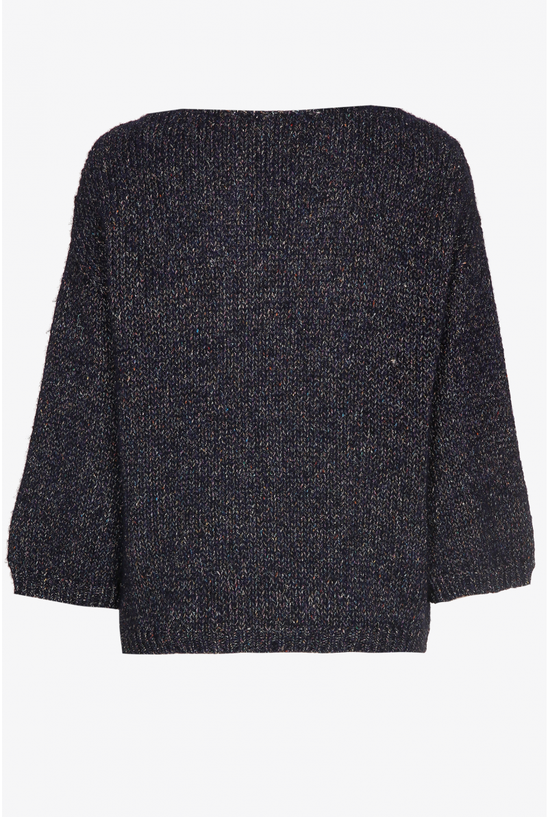 Pull tricoté contenant du lurex