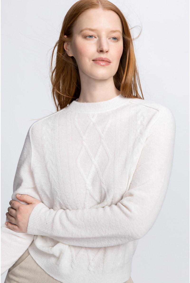 Pull torsadé en laine