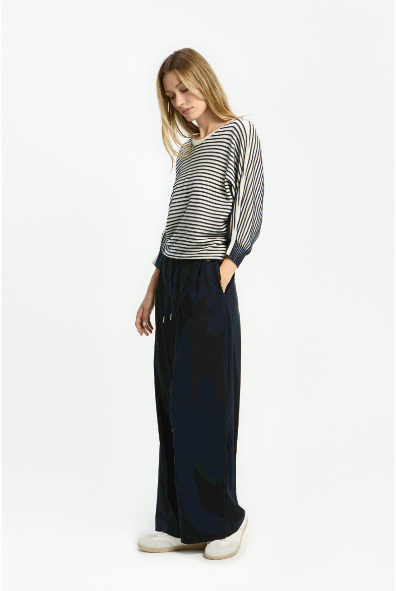 Pull rayé à manches bouffantes