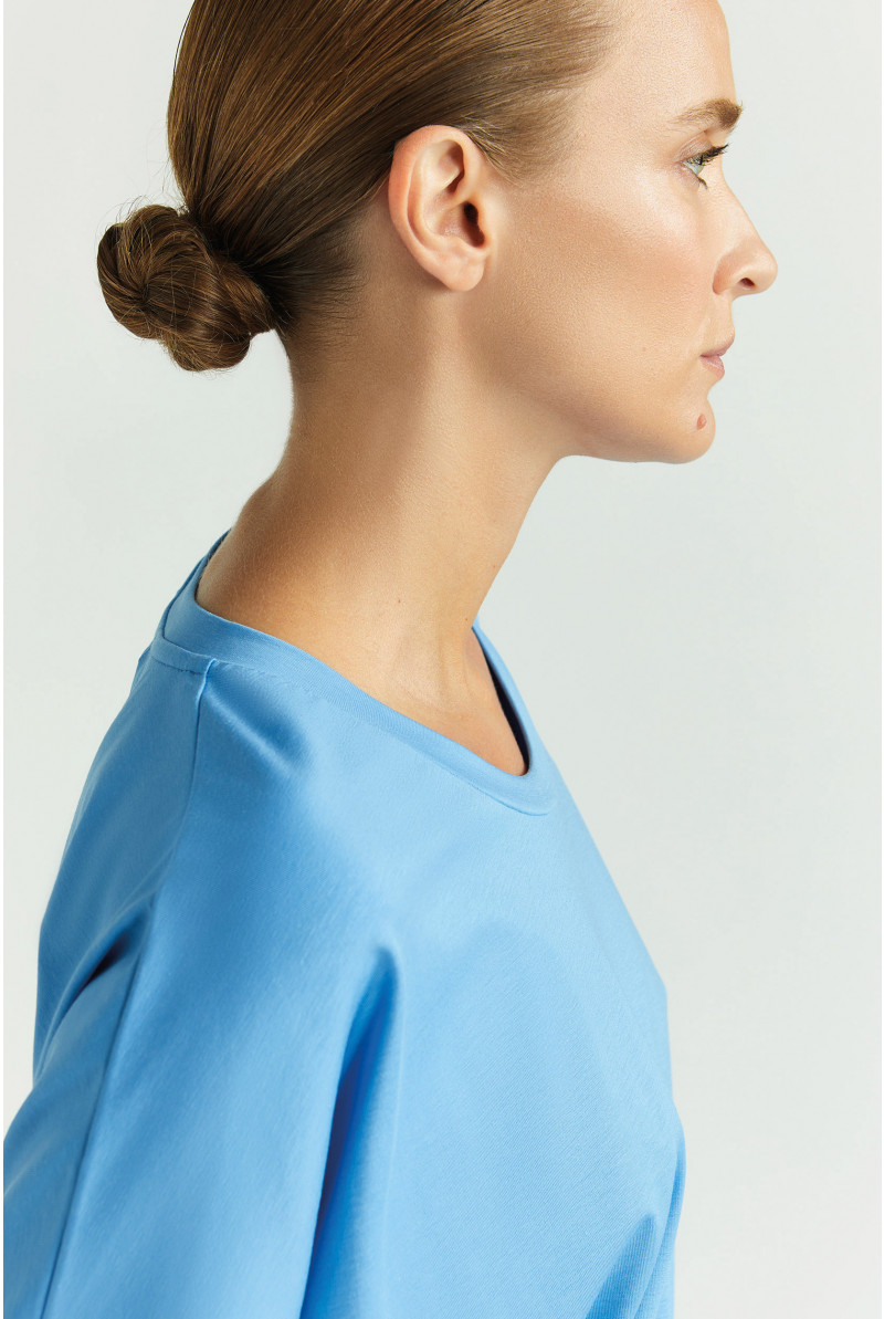 T-shirt with loose fit