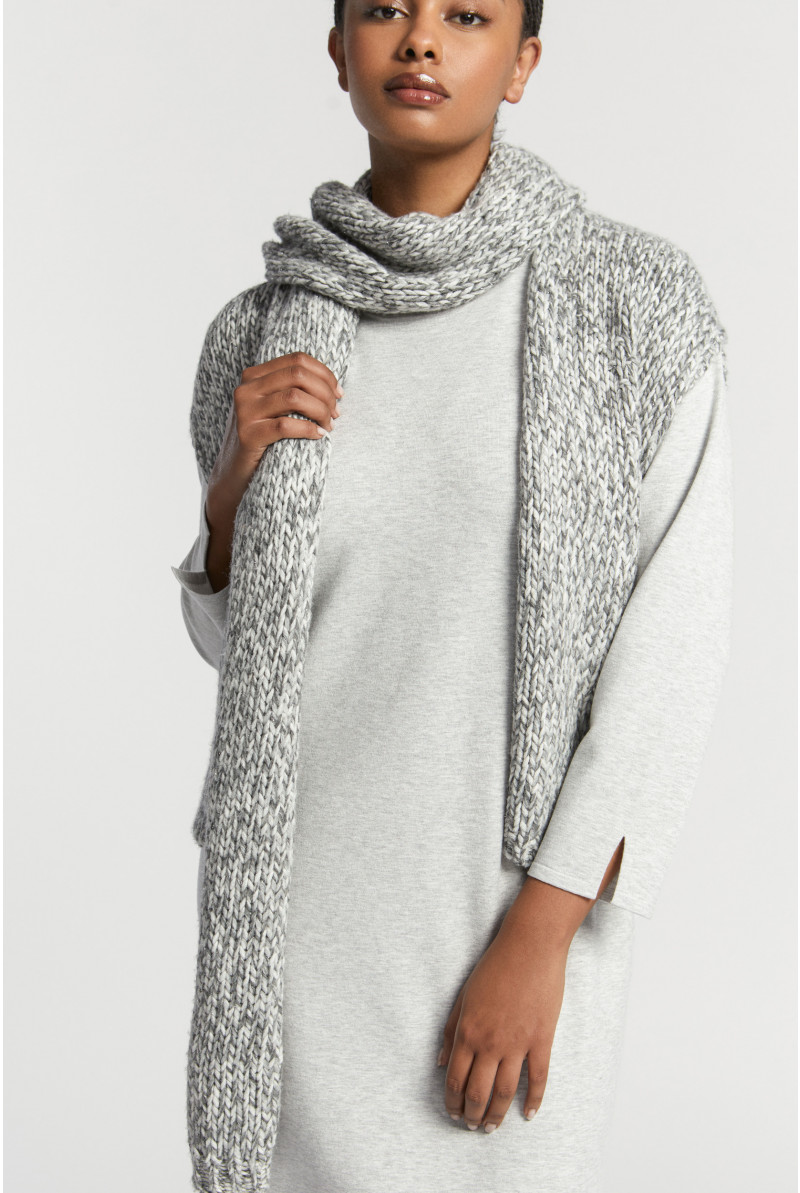 Chunky sleeveless sweater store