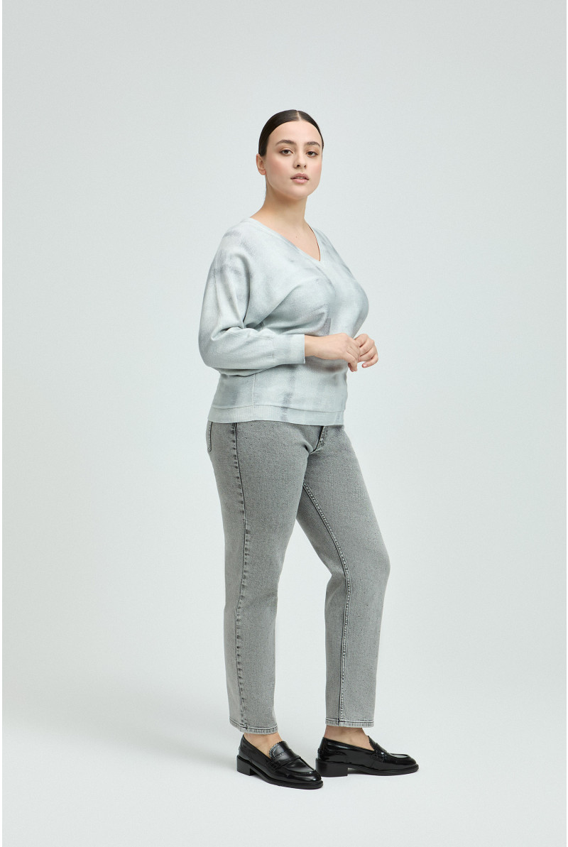 Jumper with V-neck