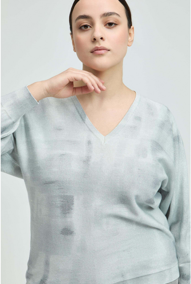 Jumper with V-neck