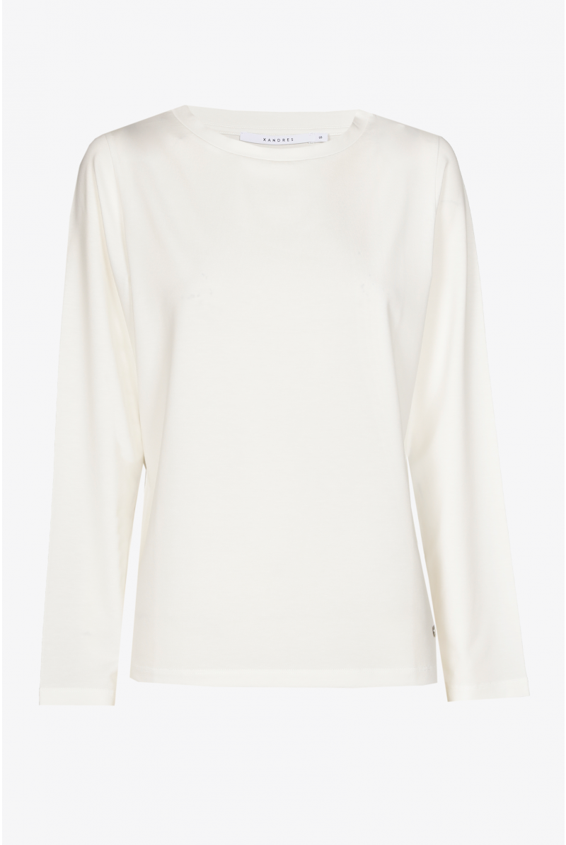 T shirt with long sleeves