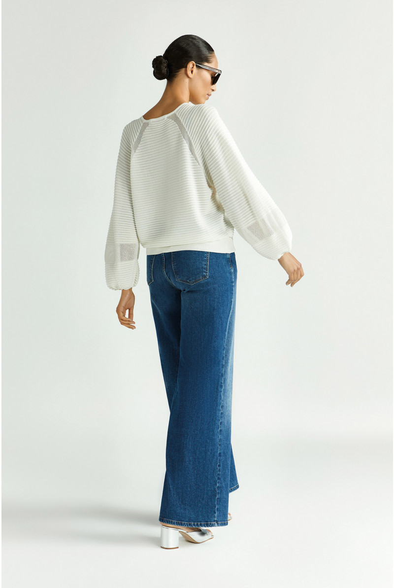Pull van fijne viscose