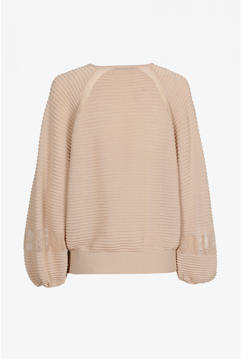 Pull van fijne viscose