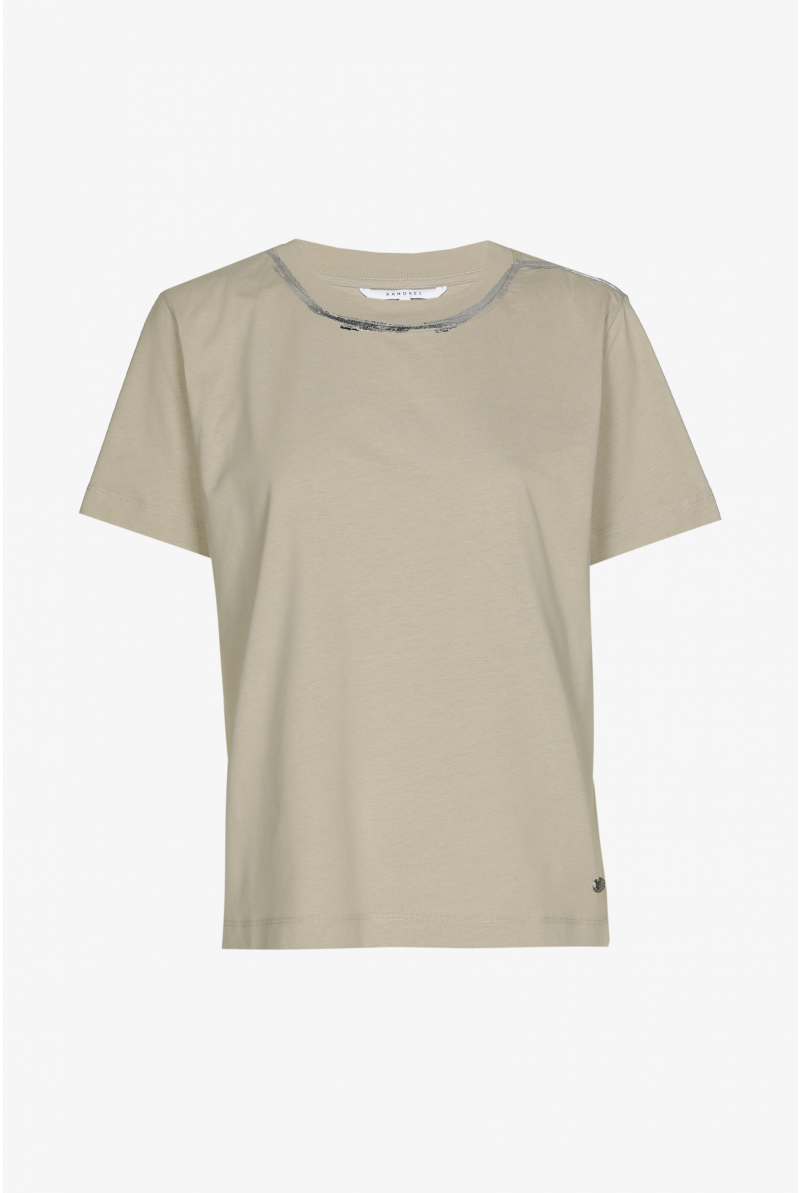T-shirt with silver neckline