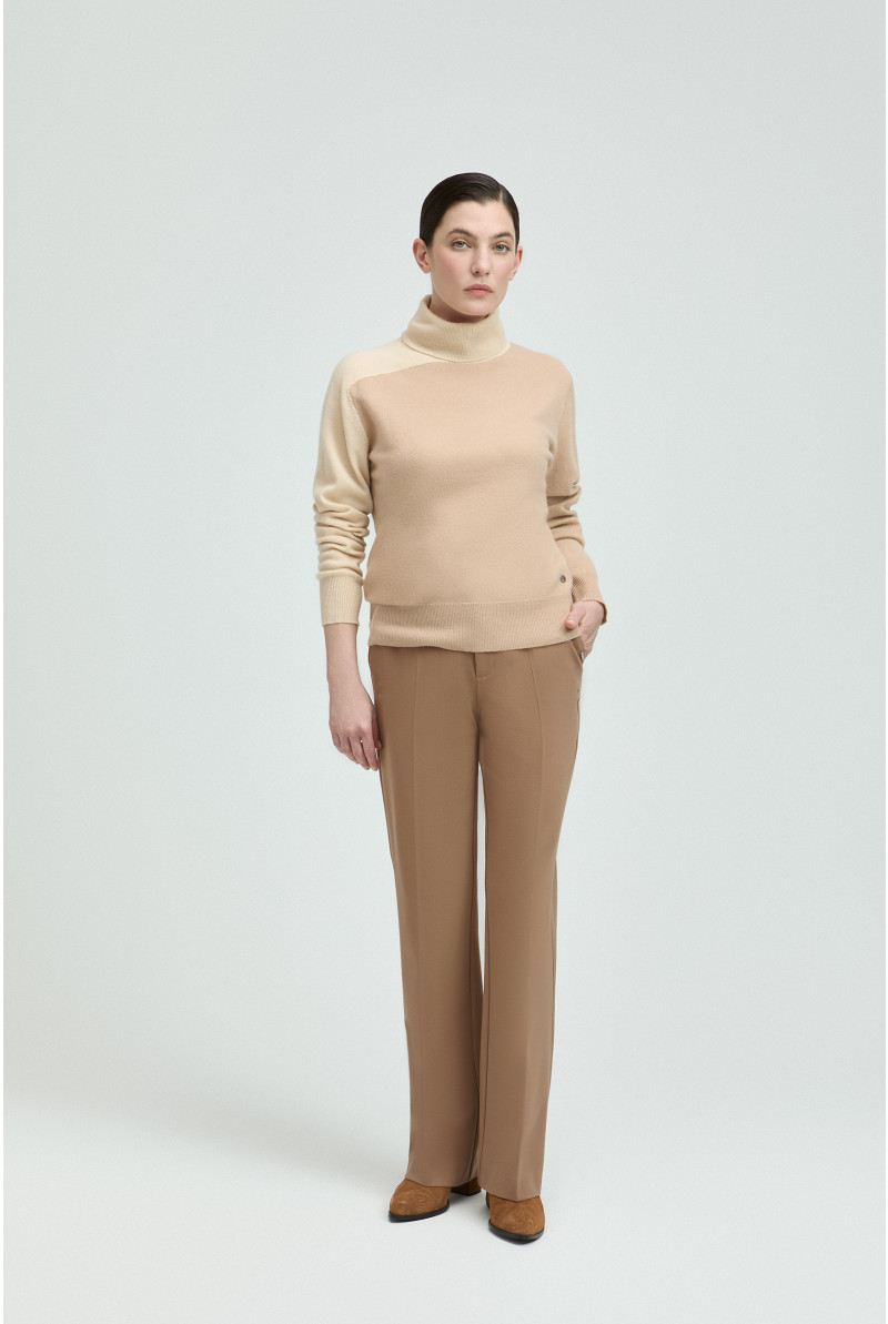 Trui in cashmere met rolkraag