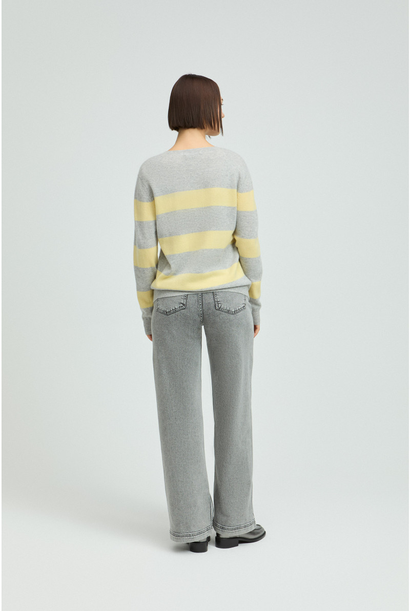 Cashmere sweater with stripes