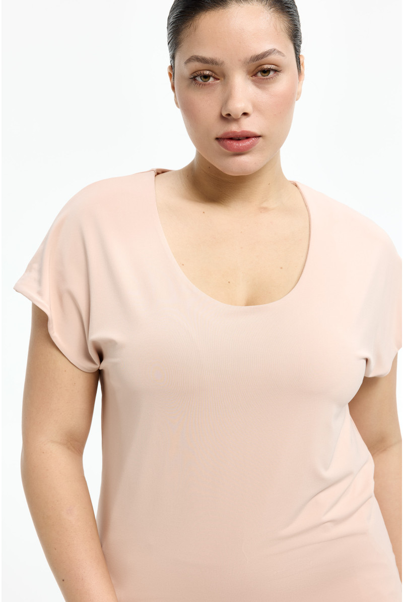 Top with cap sleeves