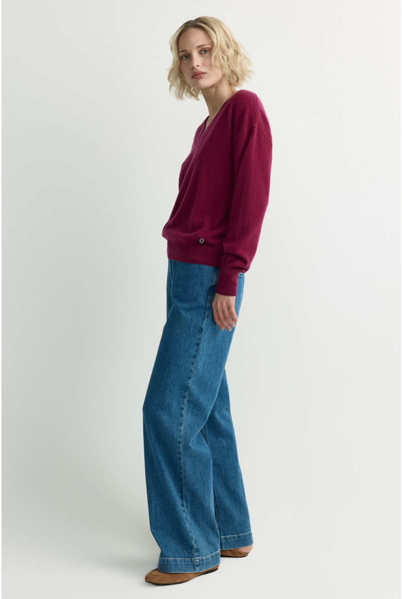 V-neck cashmere pullover