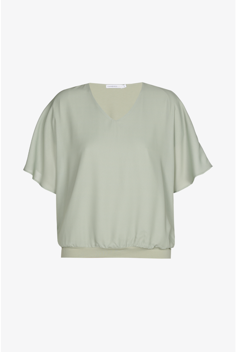 T-shirt with wide sleeves