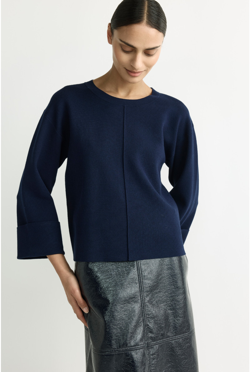 Weiter Pullover mit Rundhalsausschnitt