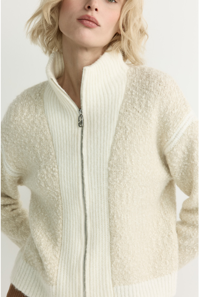 Strickjacke mit Reißverschluss