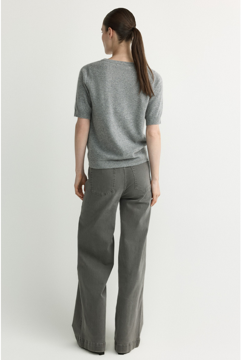 Cashmere trui met korte mouwen