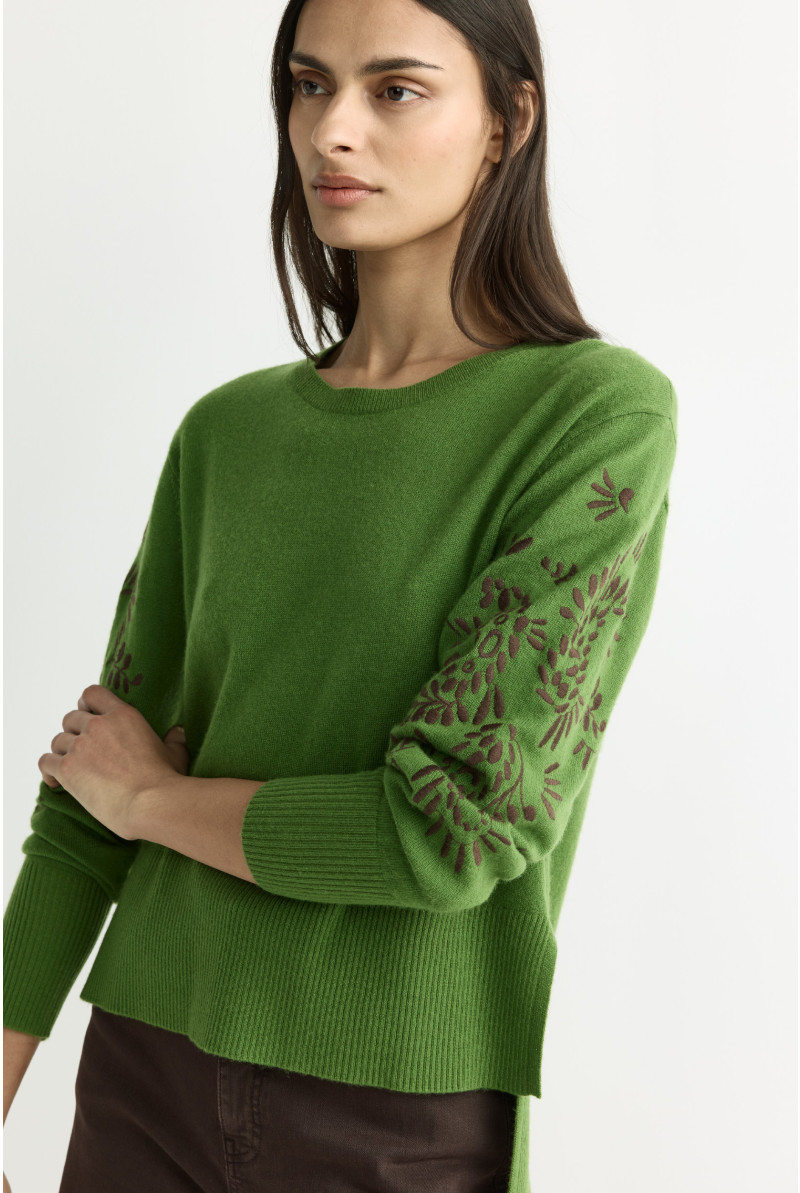 Jumper with embroidery