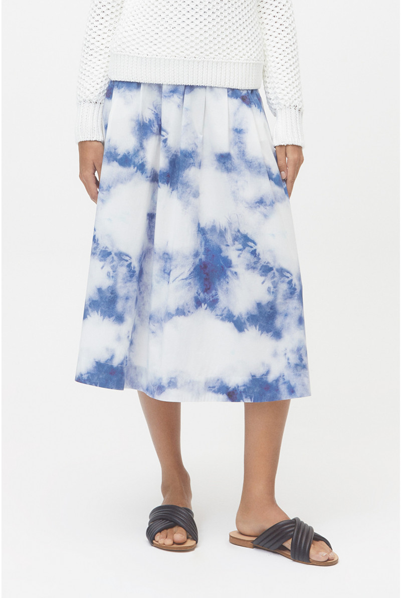 Blue maxi skirt with print