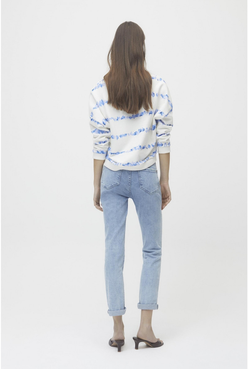 Light blue jeans with straight legs