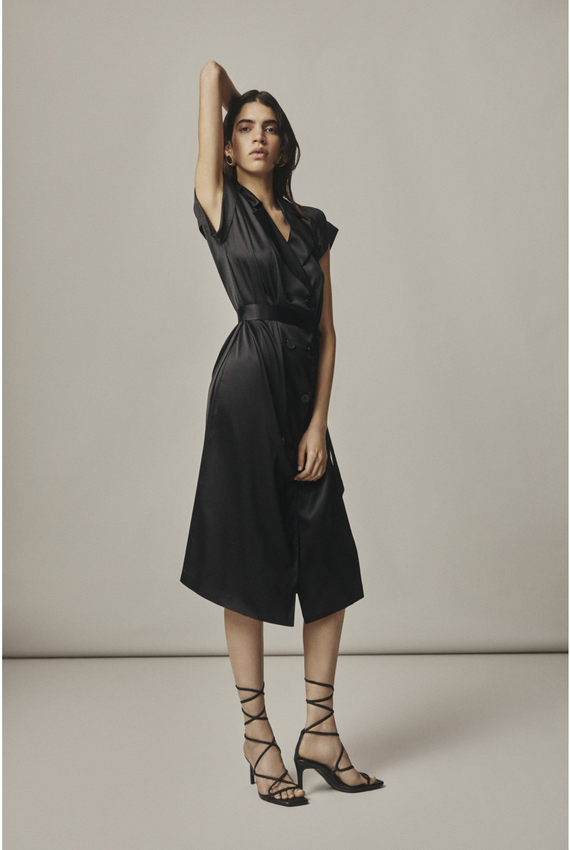 Robe en soie à double boutonnage