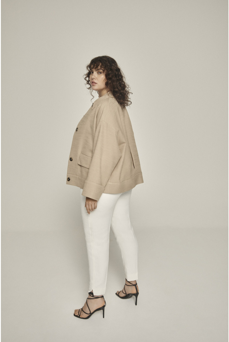 Pantalon blanc à pli marqué