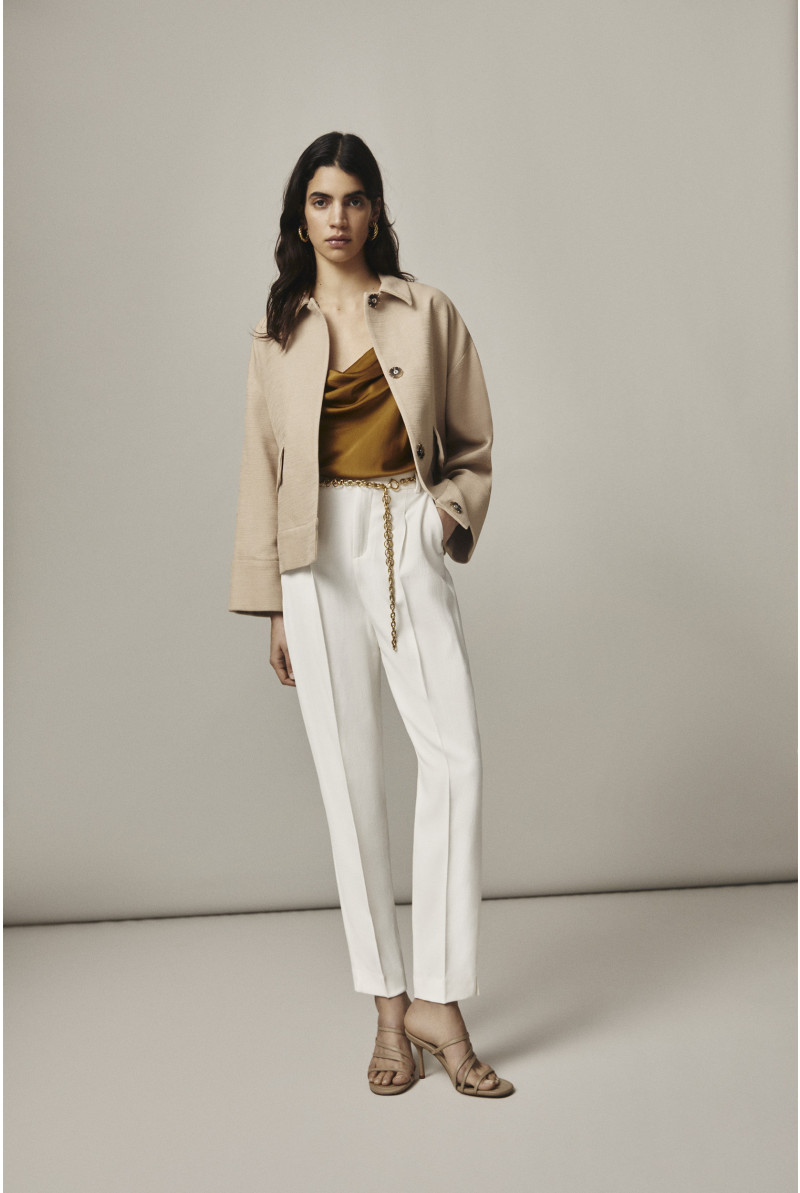 Pantalon blanc à pli marqué