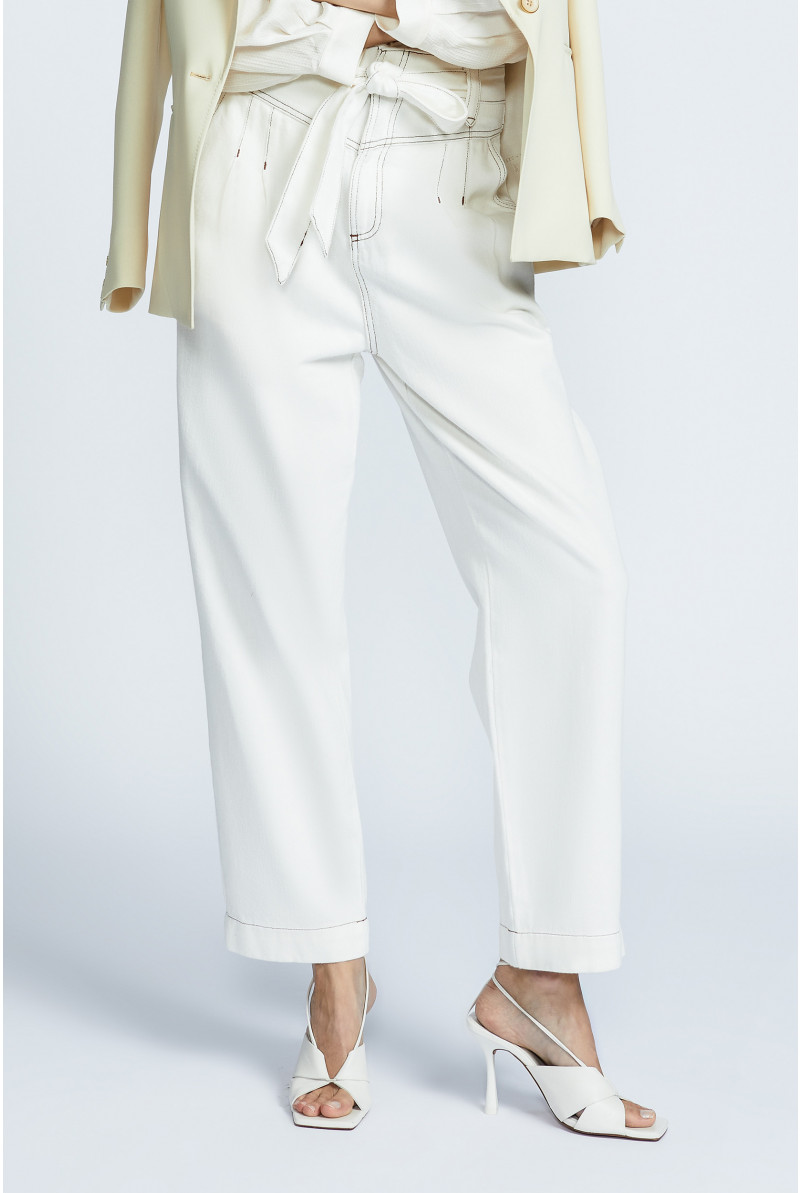 High waist trousers with belt