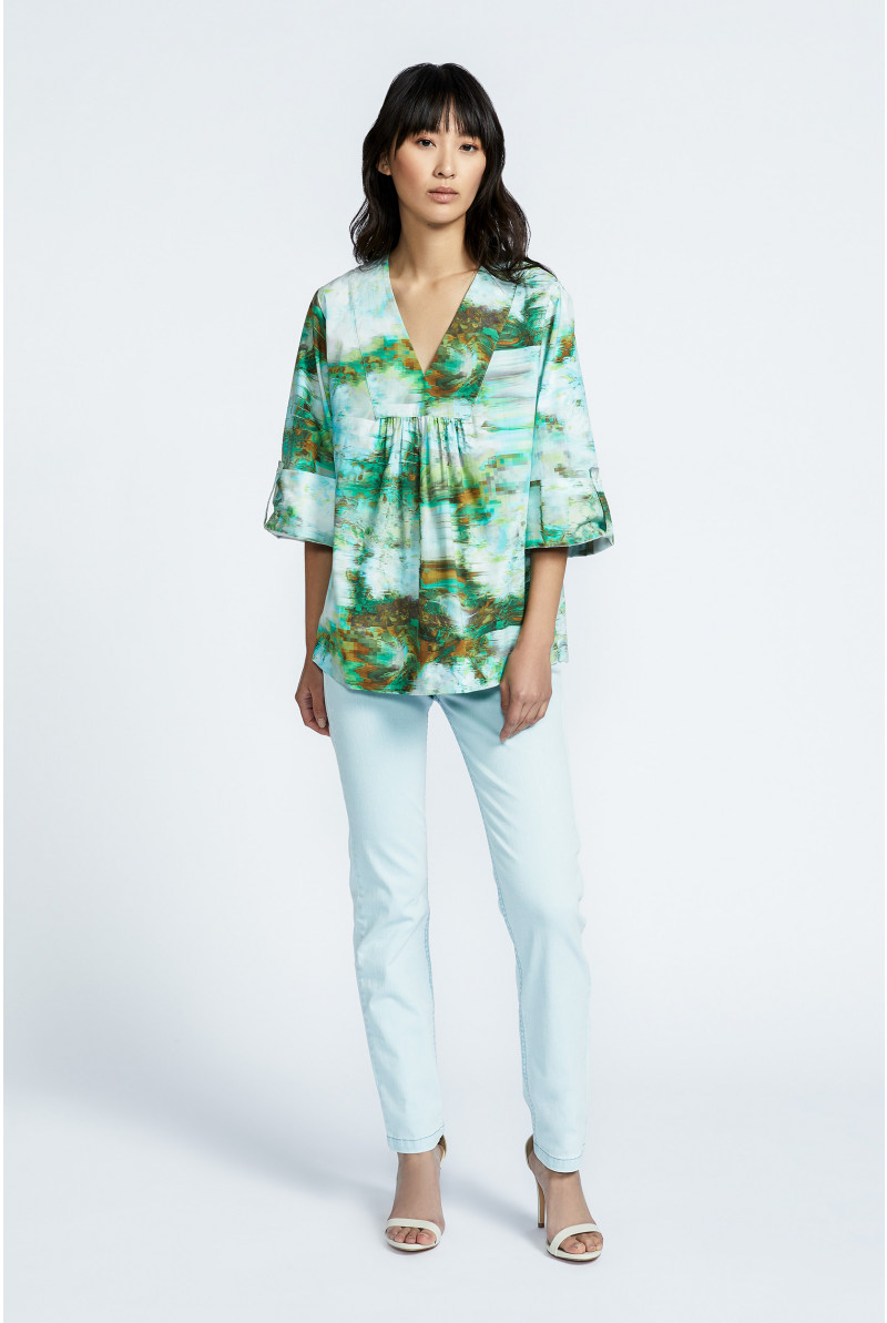 Oversized blouse with print