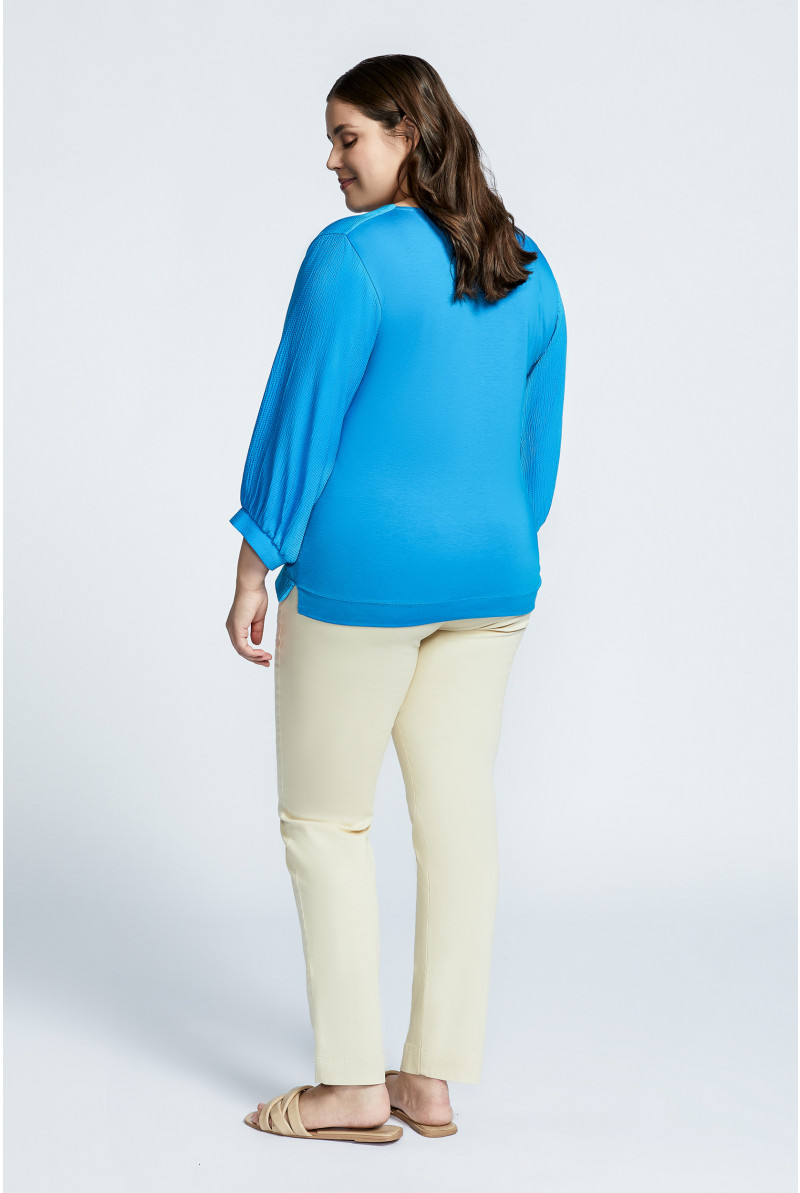 Pantalon doux à jambes étroites