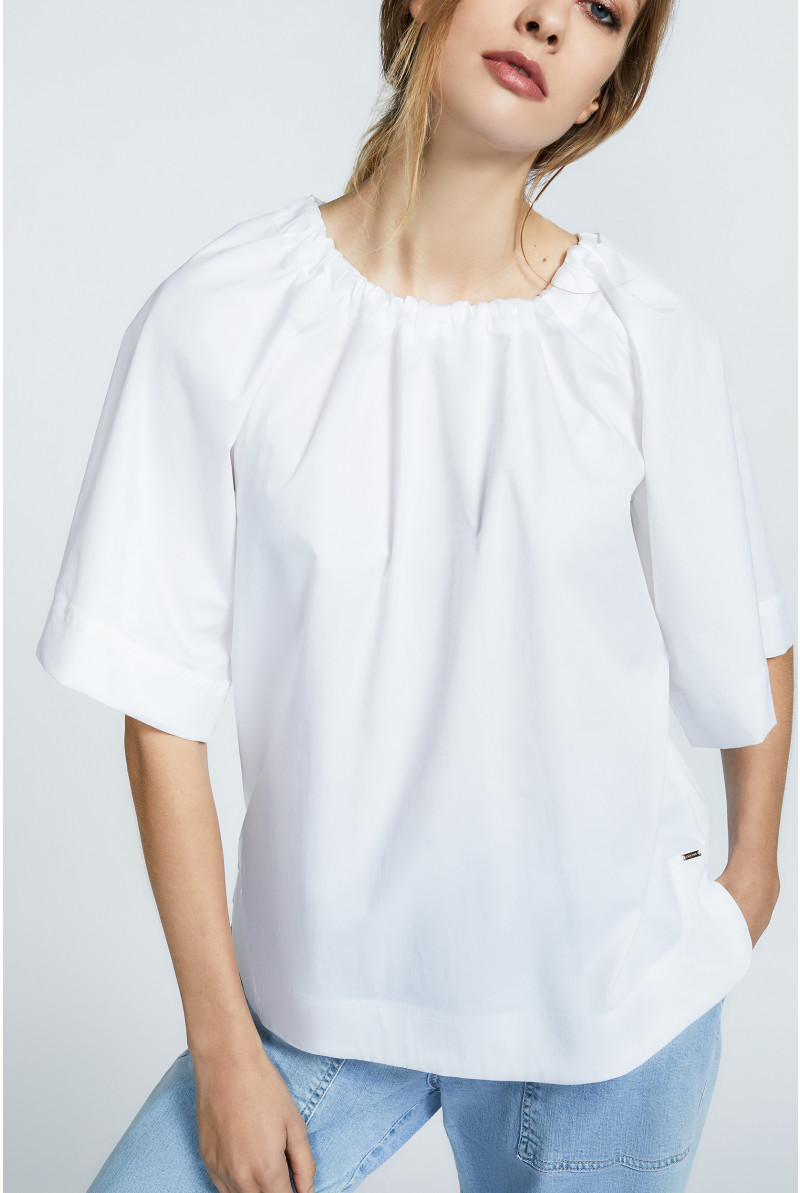 Blouse à épaules dénudées