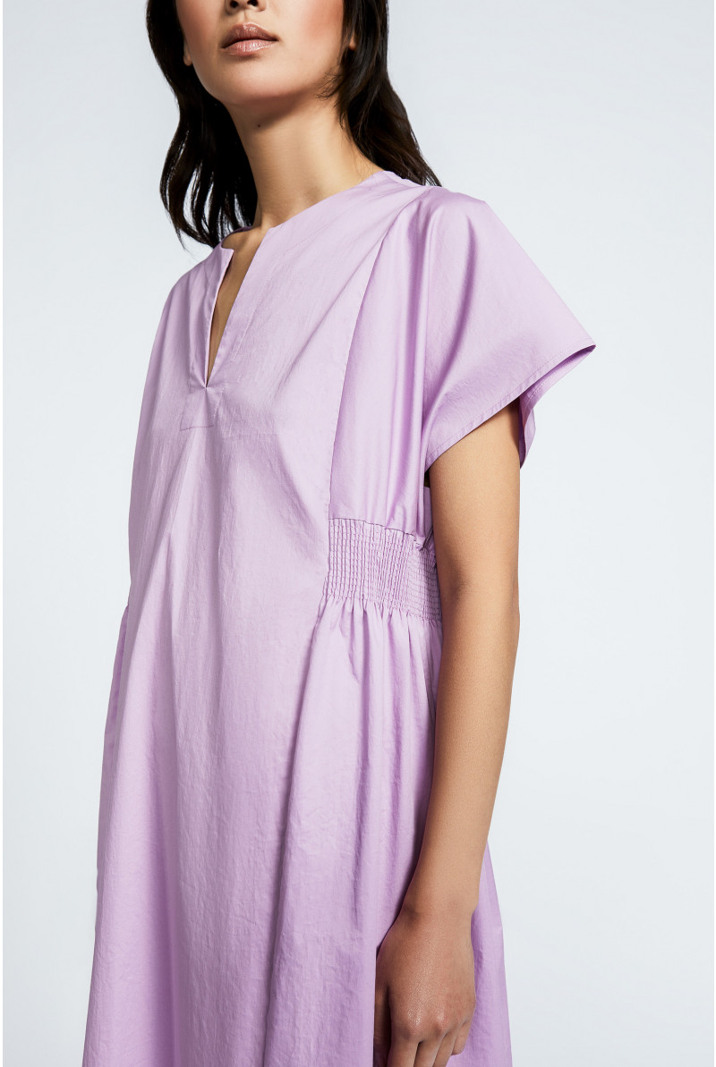 Midi dress with elastic