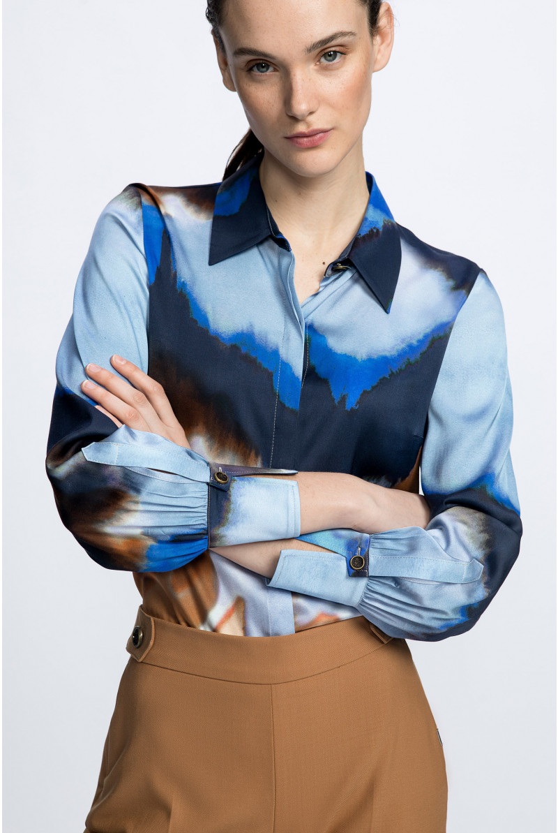 Blouse à motif microscopique