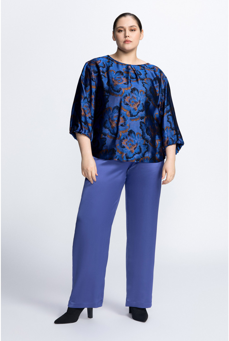 Blouse in jacquard