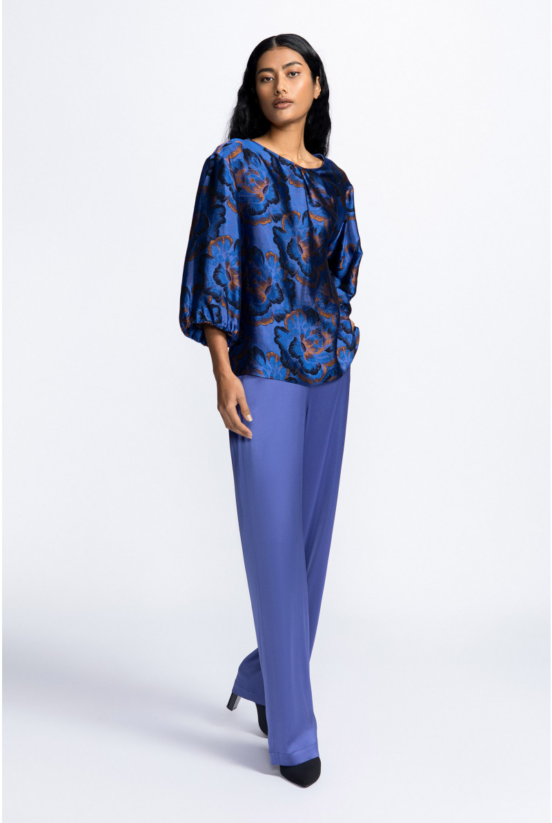 Blouse in jacquard