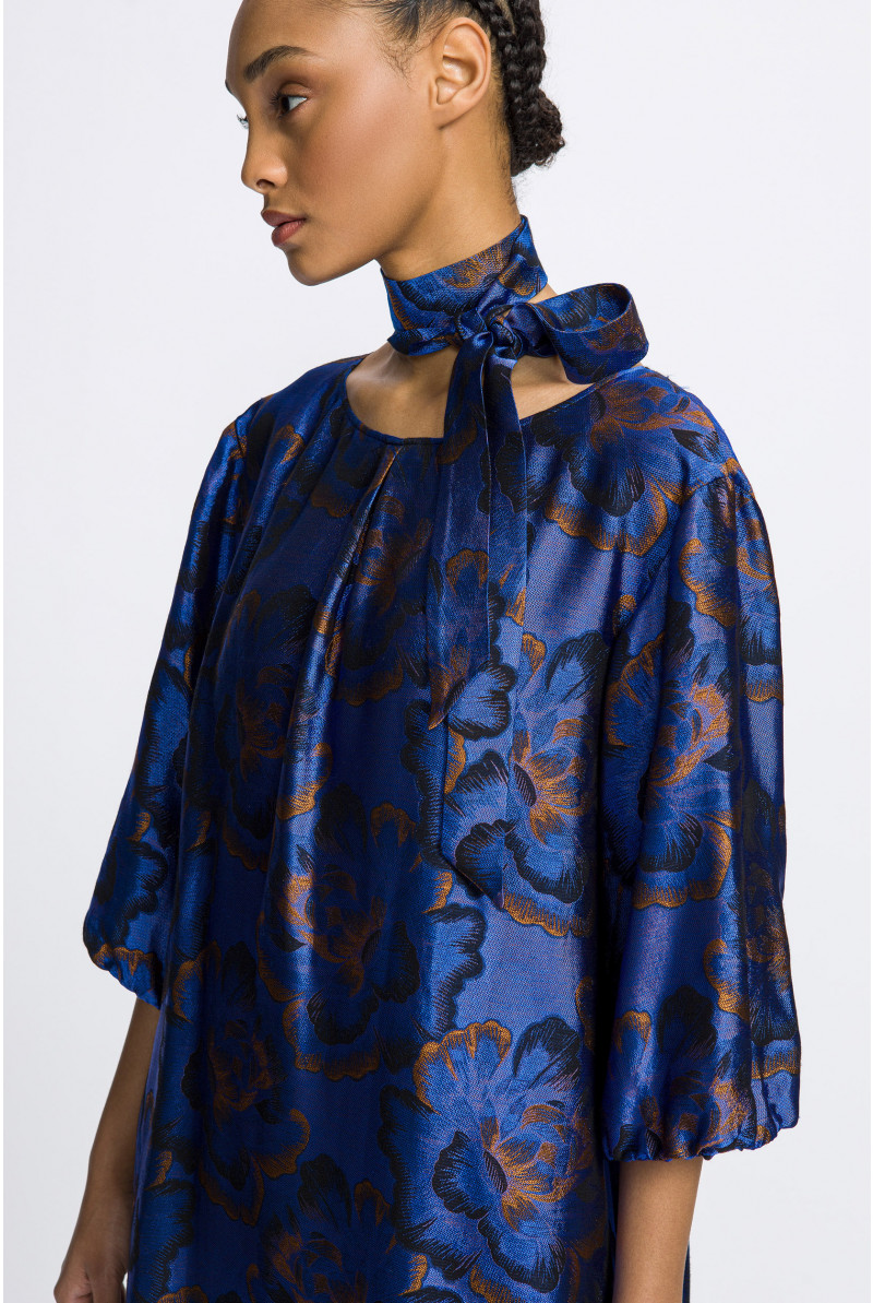 Dress in jacquard