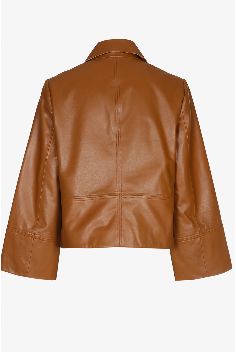 Short leather jacket