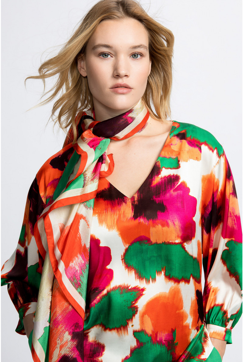 Blouse à motif floral
