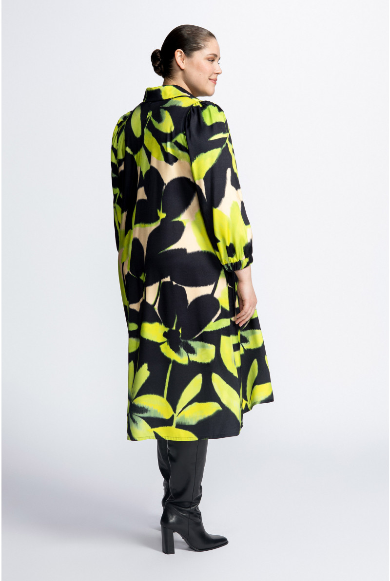 Kleid mit Blumenmuster