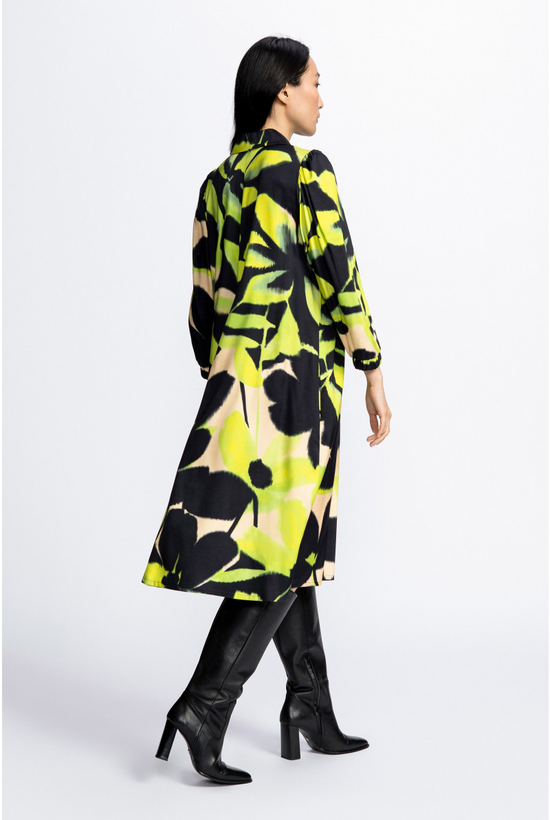 Kleid mit Blumenmuster