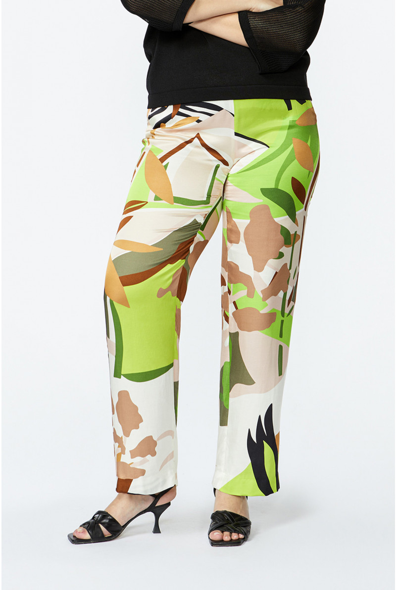 Wide trousers with landscape print
