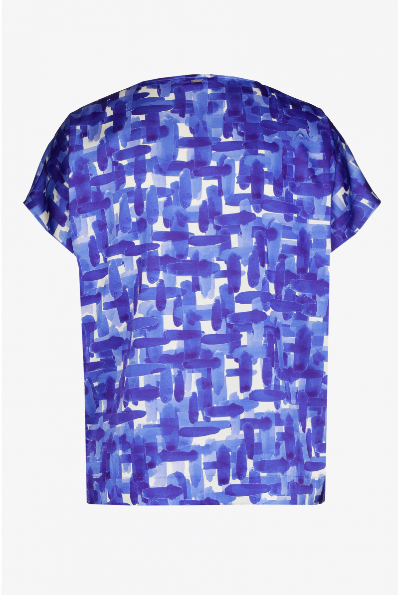 Blouse with polygrid print