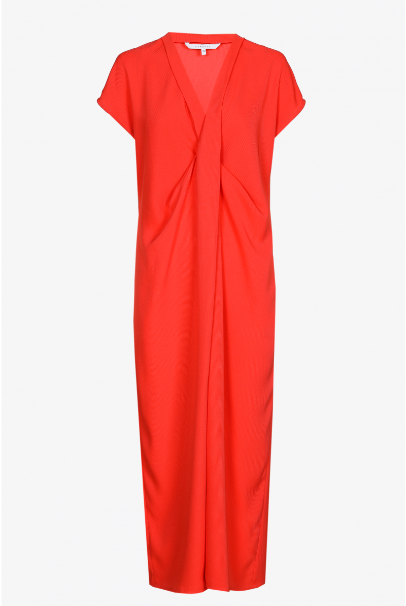 Robe élégante avec détail plissé
